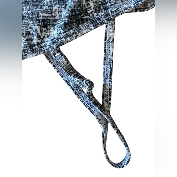 BuffBunny | Blue & White Stylish Shoulder Strap Padded Adjustable Sports Bra M - Picture 6 of 7